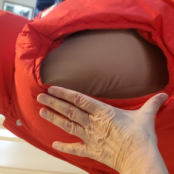 DKNY exceptional down vest, PS/M - Picture 16 of 16